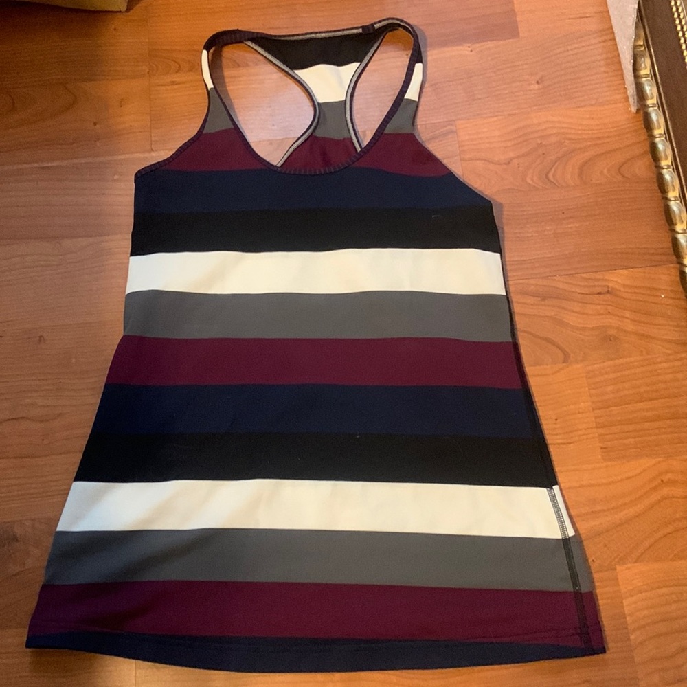 Euc Lululemon striped tank